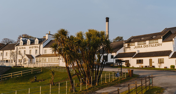 Jura Distillery Hotel At Sunset V2